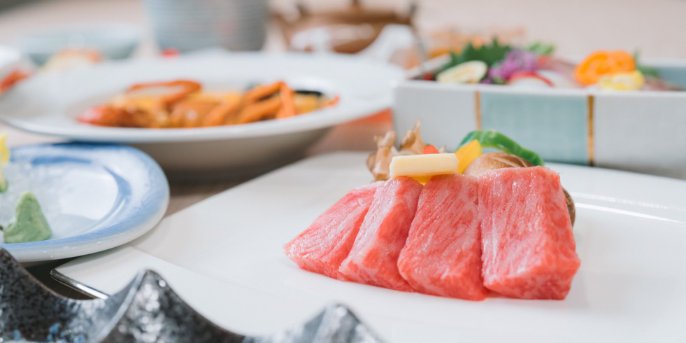 料理長特別会席（伊勢海老＋鮑＋松阪牛）