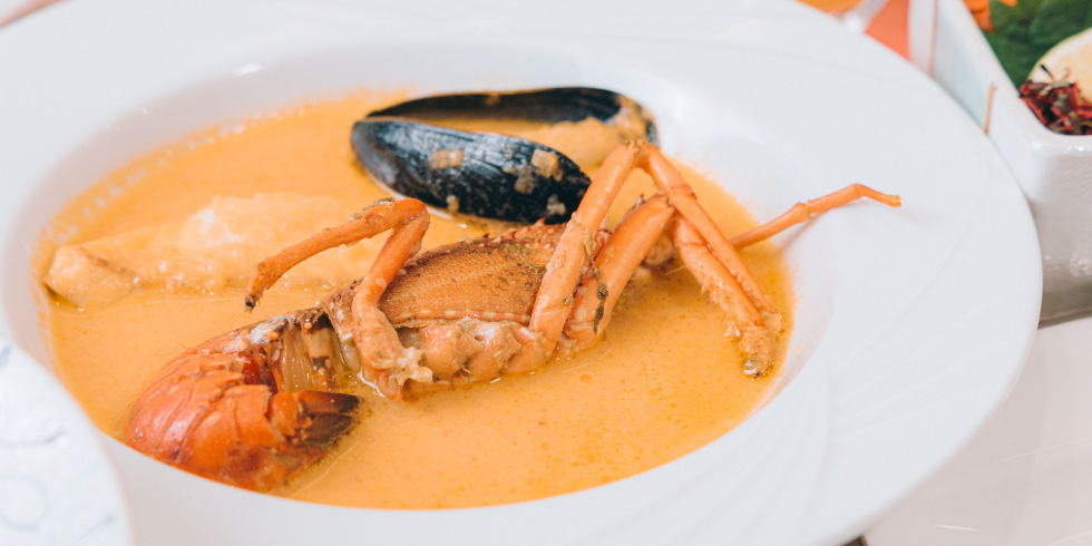 料理長特別会席（伊勢海老＋鮑＋松阪牛）